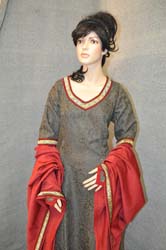historical costume medieval Italian woman (4)