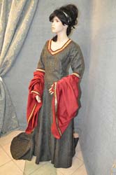 historical costume medieval Italian woman (6)