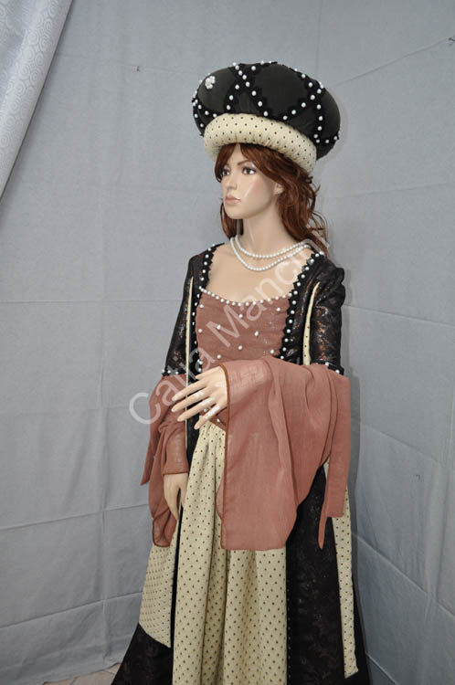costumes historic Renaissance woman (7)