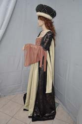 costumes historic Renaissance woman (8)