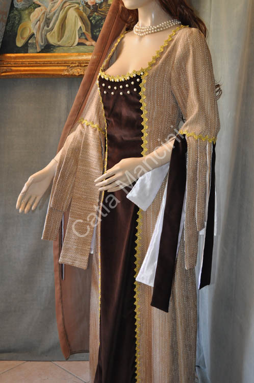 Vestito per cortei Medioevali (3)