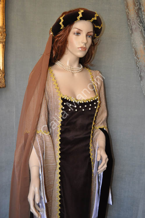 Vestito per cortei Medioevali (5)