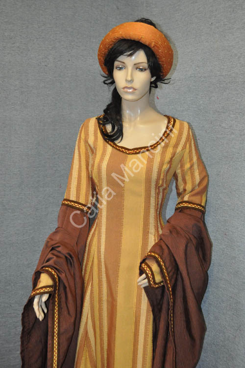 Costume Storico Donna Medioevale (9)