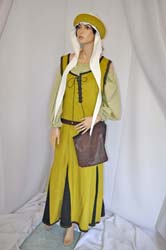 medieval woman dress (1)