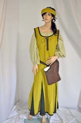 medieval woman dress (13)