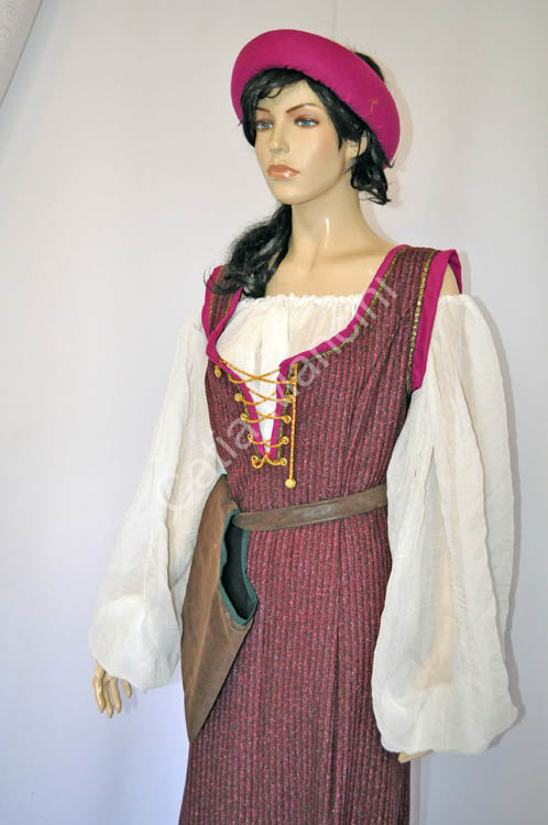 historique costume medieval (10)