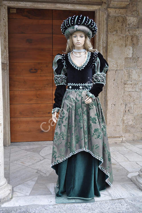 Catia Mancini Dama medievale vestito (15)