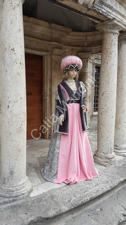 Vestito Dama Medioevo Catia Mancini (8)