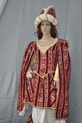 historic medieval costumes woman (5)