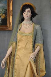 Costume-secolo-xv-donna (2)