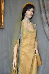 Costume-secolo-xv-donna (5)