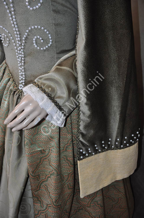 Abito-Donna-Medioevo (3)