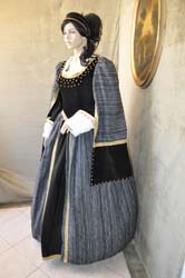 Abbigliamento-Medioevo-Vendita (1)