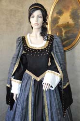 Abbigliamento-Medioevo-Vendita (2)