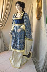 Abbigliamento Donna del Medioevo (1)