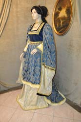 Abbigliamento Donna del Medioevo (13)