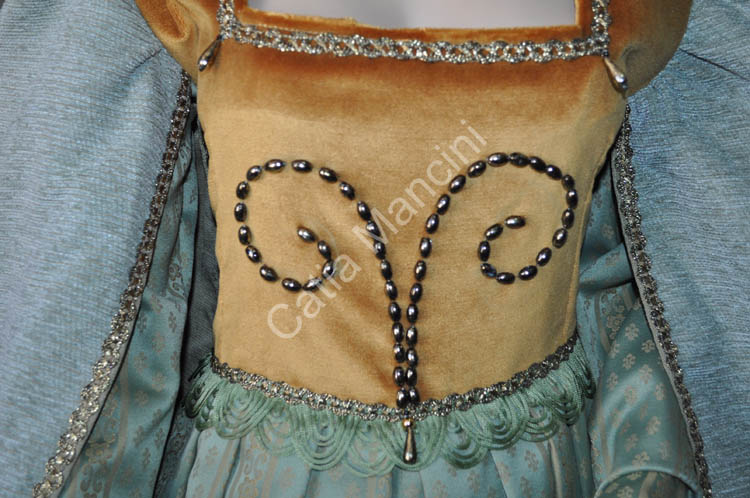 Vestito Donna del Medioevo 1380 (12)