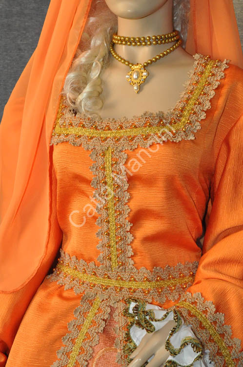 Costume-Storico-Medievale (1)