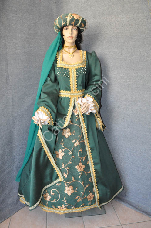 Costume Storico Donna nel medioevo (10)