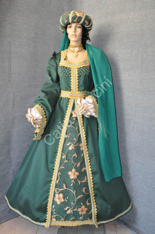 Costume Storico Donna nel medioevo (14)