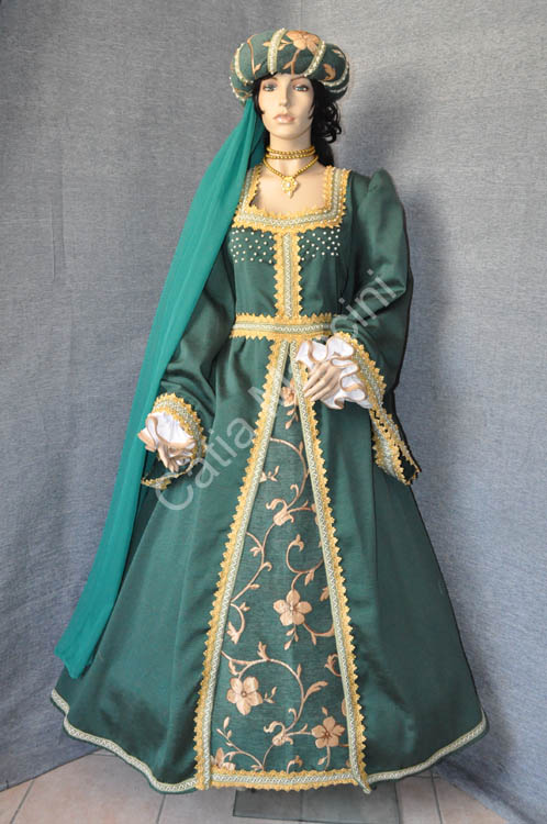 Costume Storico Donna nel medioevo (2)