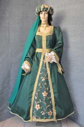 Costume Storico Donna nel medioevo (2)
