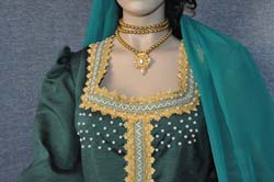 Costume Storico Donna nel medioevo (9)
