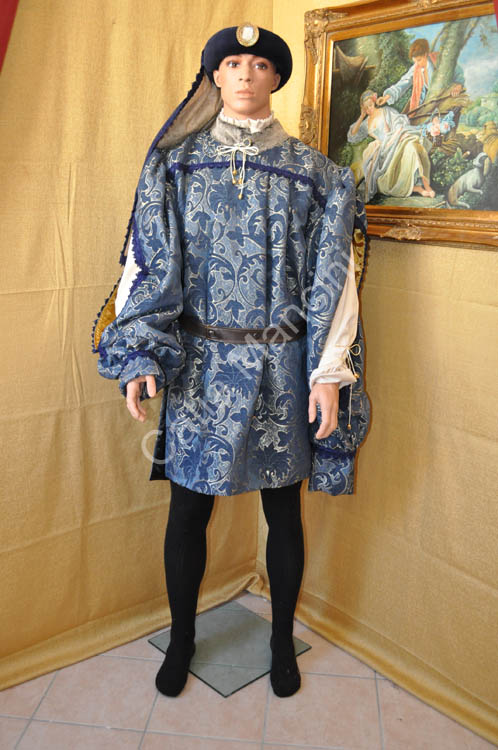 Abito d'epoca costume storico (13)