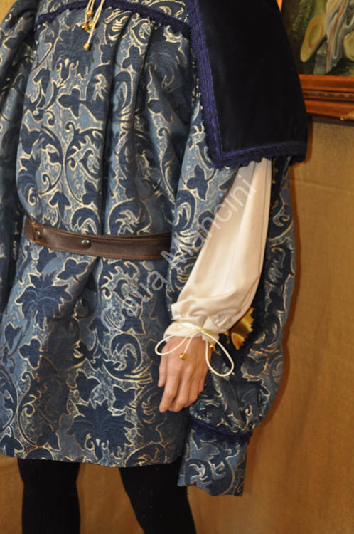 Abito d'epoca costume storico (16)