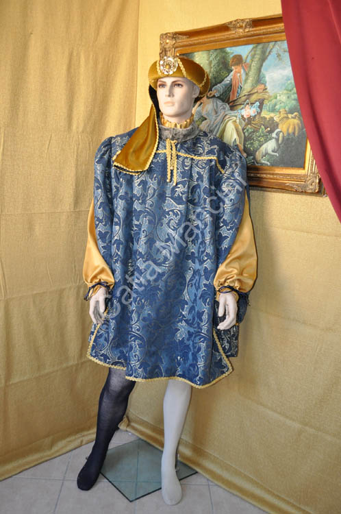 Medieval Dress European Man (1)