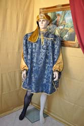 Medieval Dress European Man (1)