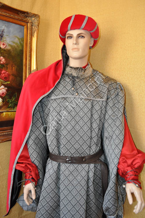 Costume per rappresentazione medievale (6)