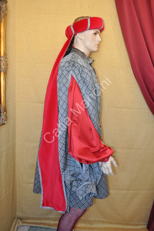 Costume per rappresentazione medievale (7)