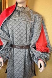Costume per rappresentazione medievale (12)
