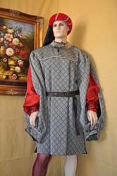 Costume per rappresentazione medievale (17)