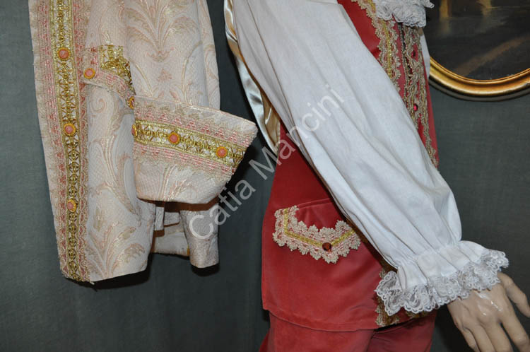 Costume-Storico-del-1735 (8)