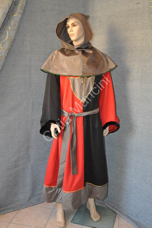 historical-man-medieval-costume (9)