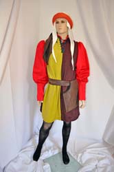 infula medieval dress (16)