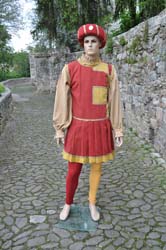 medieval-dress-man (1)