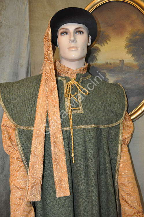 Vestito-Cavaliere-del-Medioevo (6)