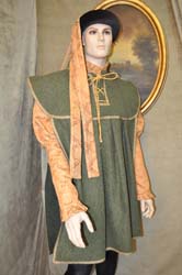 Vestito-Cavaliere-del-Medioevo (2)