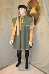 Vestito-Cavaliere-del-Medioevo (4)