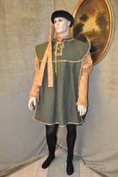 Vestito-Cavaliere-del-Medioevo (5)