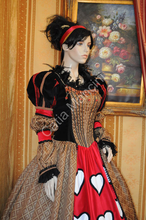 Red Queen Costume (10)