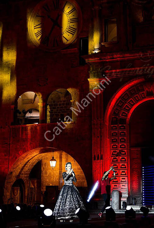 Catia Mancini Piazza del Popolo Ascoli Piceno Costumi (4)