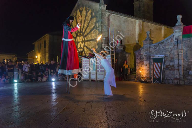 costume su misura trampoli trampolieri (2)