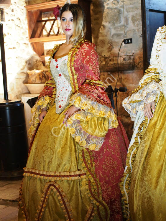 Costumes and Historical Clothing (2)