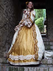 Costumes and Historical Clothing (6)