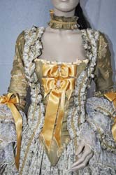 Vestito femminile del 1700 (13)
