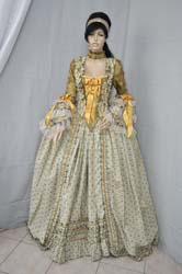 Vestito femminile del 1700 (14)